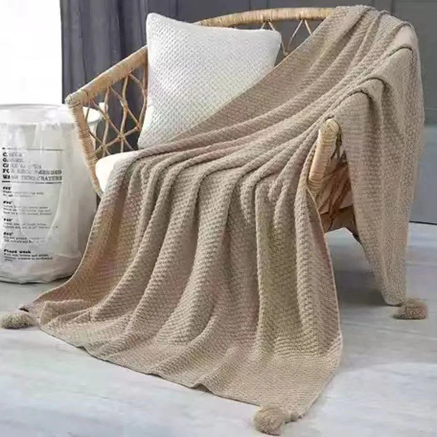 Cozy Knit Throw Blanket – Soft Nordic Comfort