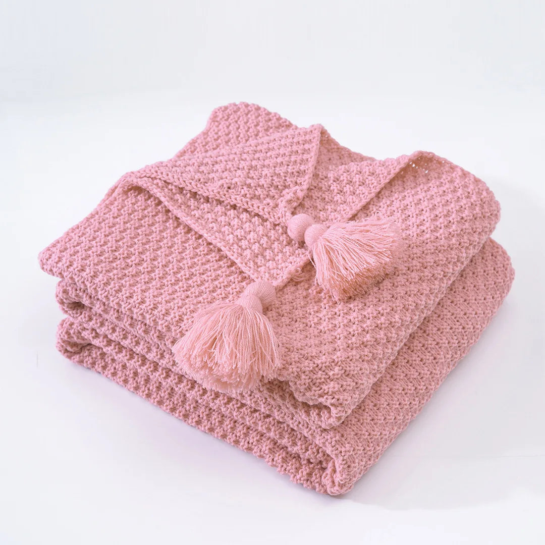 Cozy Knit Throw Blanket – Soft Nordic Comfort
